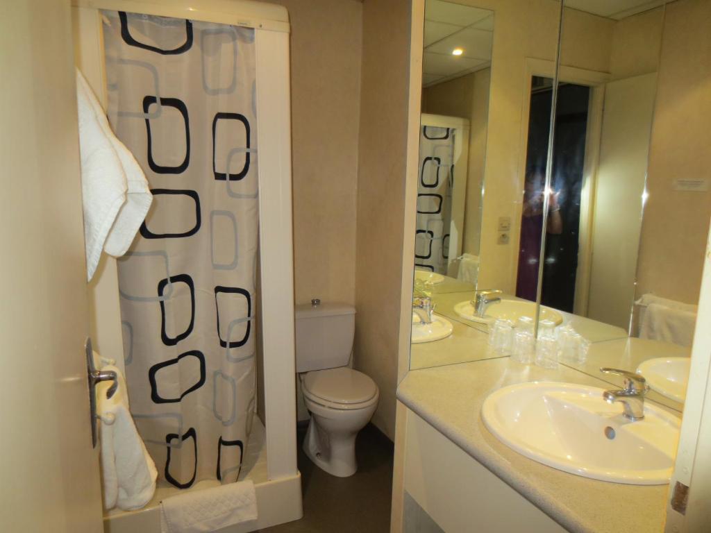 Hotellerie Du Centre Salies-du-Salat Exteriör bild