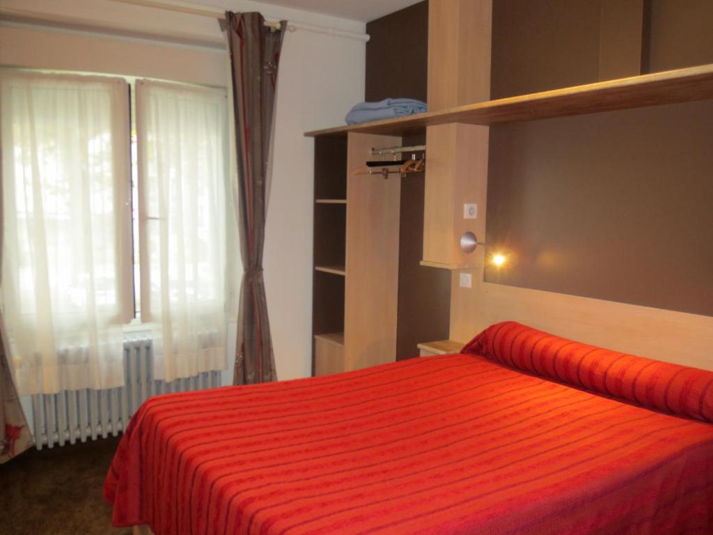 Hotellerie Du Centre Salies-du-Salat Rum bild